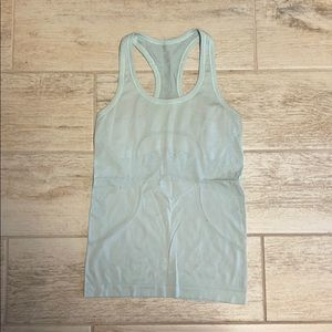 Lululemon green tank